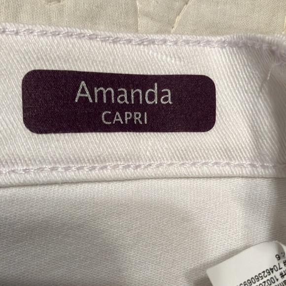 Gloria Vanderbilt white size 6 capris - Picture 6 of 10